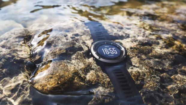 Water resistant watch clearance meaning